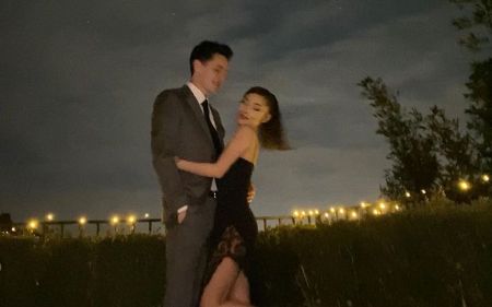 Ariana's now-estranged husband, Dalton Gomez, 27, is a real estate agent.